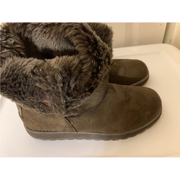 Skechers womens sz 9 Australia Plush Fur-Lined Brown Boots - Picture 1 of 7